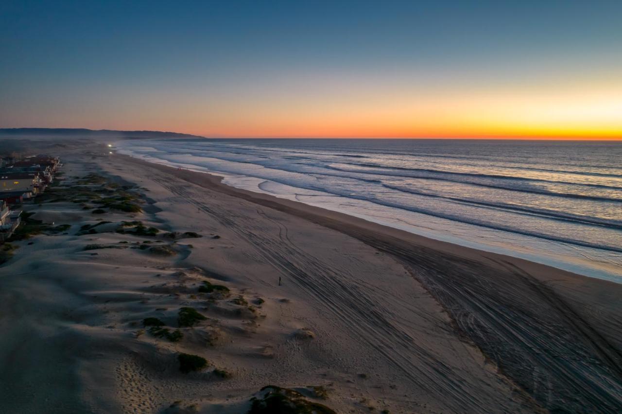 Steps To #Pismobeach With Poker, Foosball, Free Ev Charger, And Bikes โอเชียโน ภายนอก รูปภาพ
